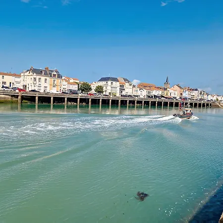 Charmante Maison T4 Entre Port Et Aux Sables-d'olonne - Fr-1-331-232 Ferienhaus